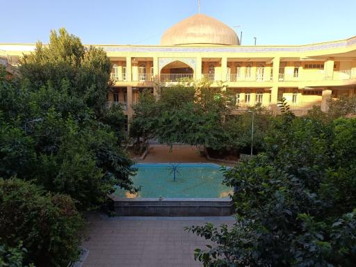 عکس مدرسه علمیه شهیدین بهشتی و قدوسی