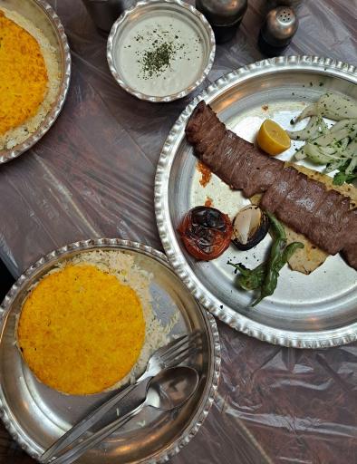 عکس رستوران سنتی حاج اسماعیل چلویی
