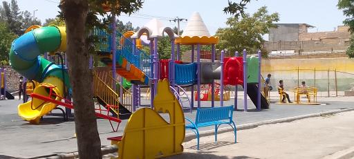 عکس زمین بازی کودکان