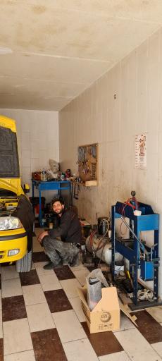 عکس تعمیرگاه مکانیکی مدرن