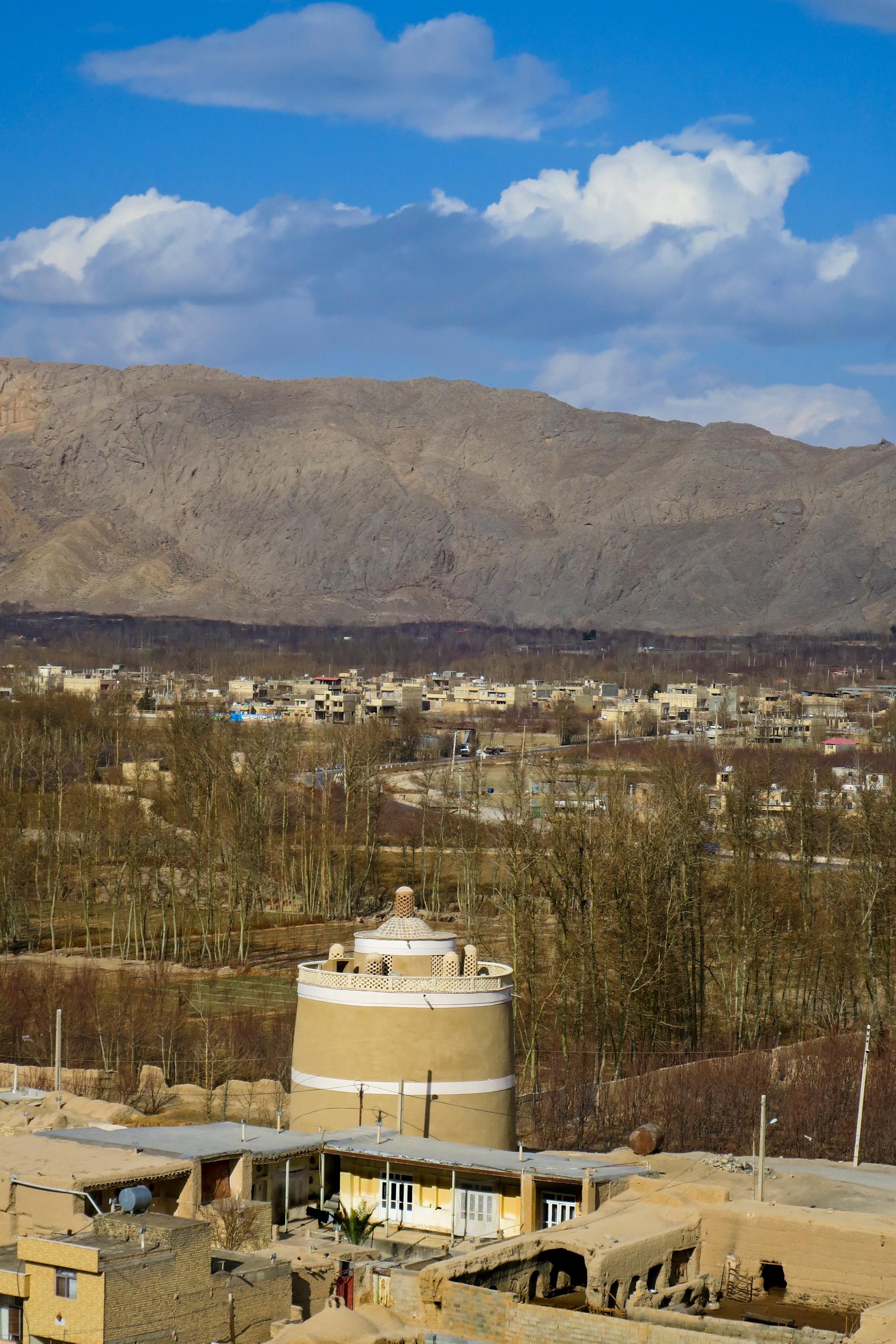 عکس برج کبوترخانه نرگان