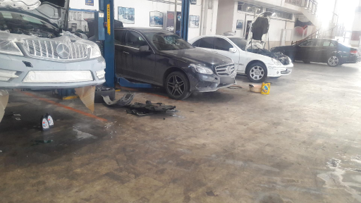 عکس نمایندگی بنز تبریز 