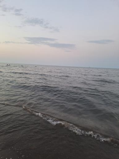 عکس ساحل چمخاله