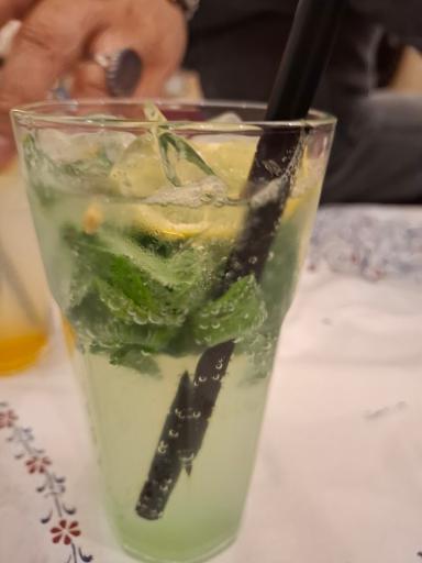 رستوران عمارت ماندگار