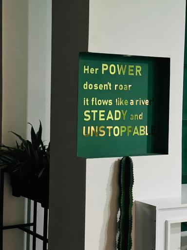 عکس سالن زیبایی فائزه ناصری 