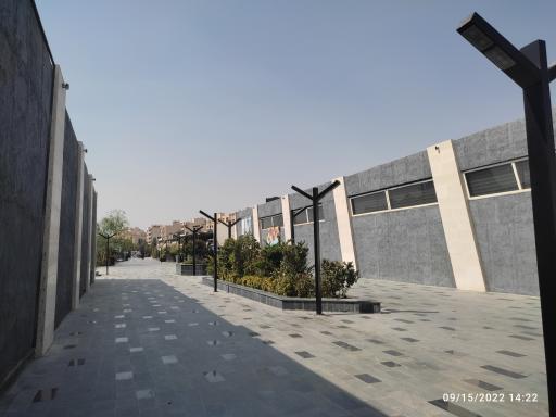 عکس مجتمع تجاری راویس