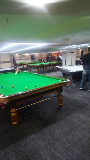 عکس باشگاه بیلیارد q clup 
