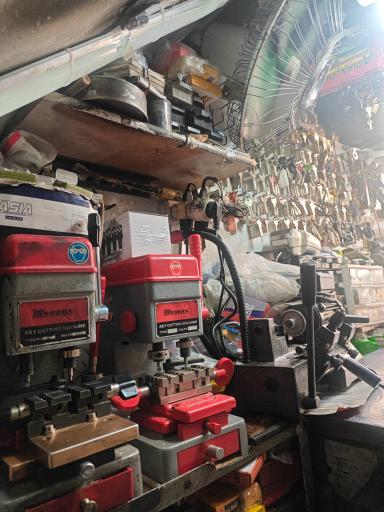 عکس کلید سازی خلیلی