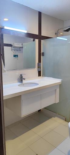 عکس هتل خورشید تابان مشهد