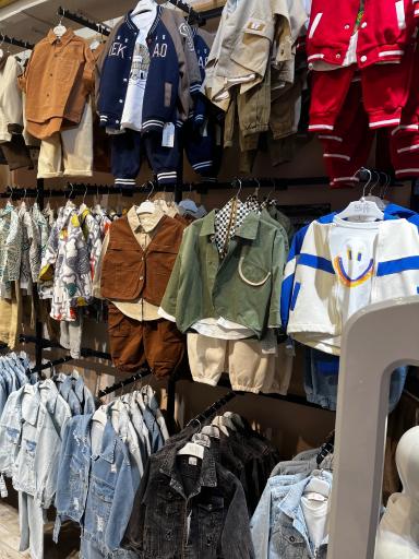 عکس فروشگاه بی بی ست 