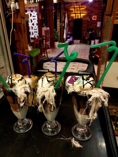 عکس کافه فست فود هشتگ