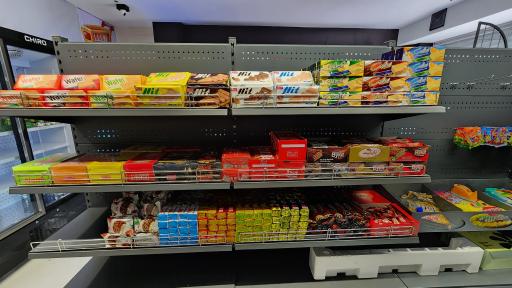 عکس هایپرمارکت اردیبهشت