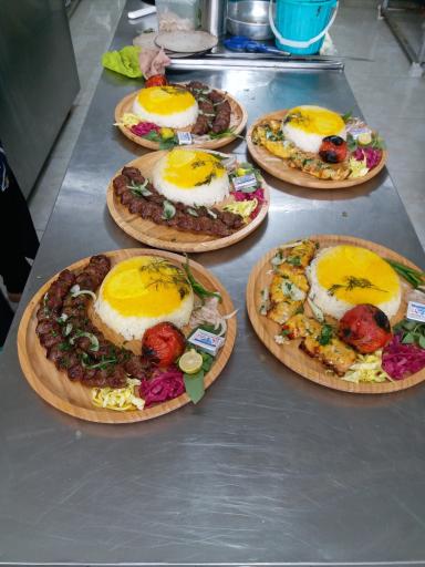 رستوران لوتکاچی