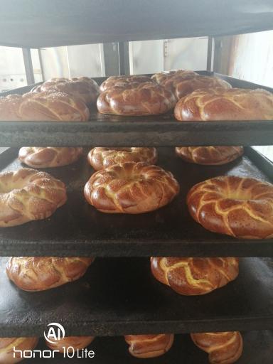 عکس نان فانتزی و شیرینی پزی برکت آریا