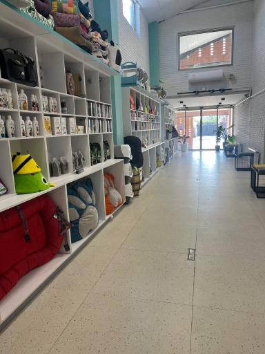 عکس بیمارستان دامپزشکی غزال 