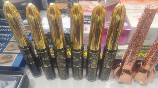 عکس فروشگاه لوازم آرایشی بهداشتی نازگل