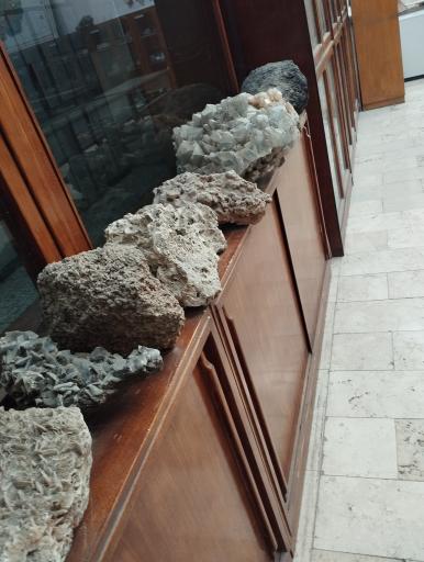 عکس دانشکده علوم زمین