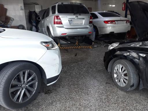 عکس کلینیک فنی تخصصی هیوندای و کیا اخوان نصر