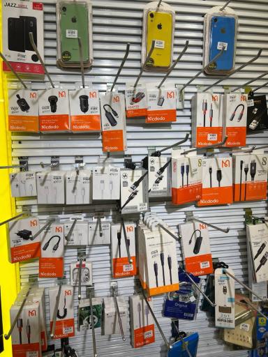 عکس اپل استور علی شاکری