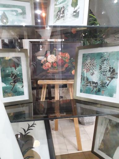 عکس آموزشگاه نقاشی آذر آرت ونوس