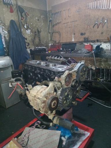 عکس تعمیرگاه نیسان دیزل هادی و مهدی