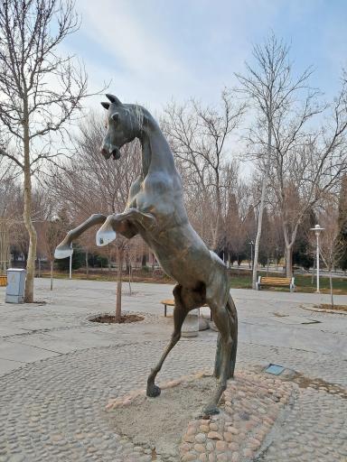 عکس مجسمه اسب