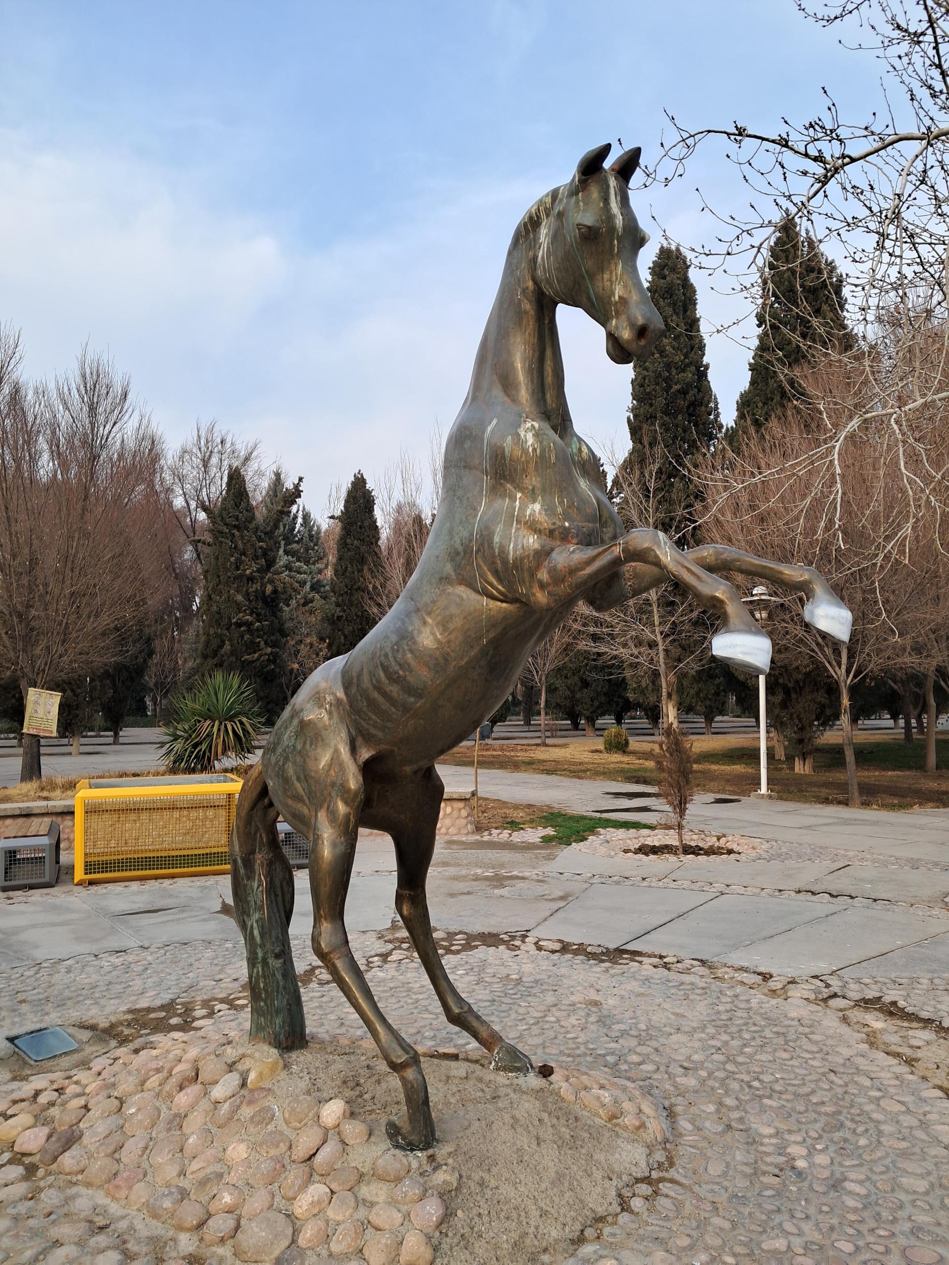 عکس مجسمه اسب