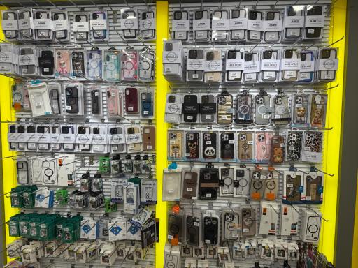 اپل استور علی شاکری