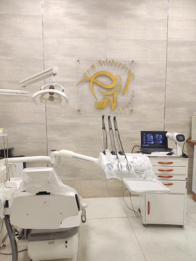 عکس دندانپزشکی دکتر نجمه طالب زاده