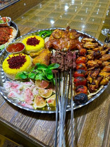 عکس کافه باغ رستوران قلعه