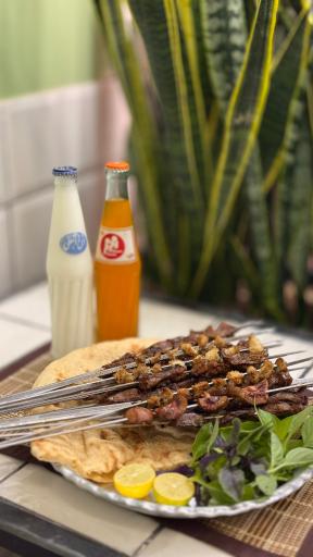 عکس طباخی طلوع شاندیز
