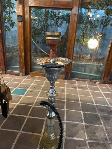 عکس رستوران بی نام