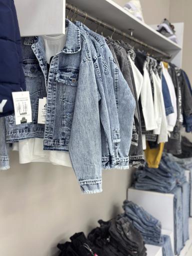 عکس پوشاک خانواده کاریزماتیک