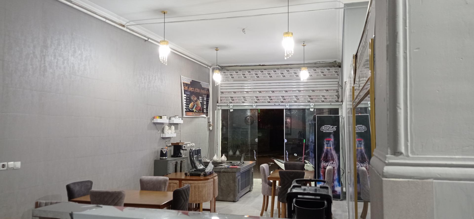 عکس رستوران و بیرون بر ماکان 