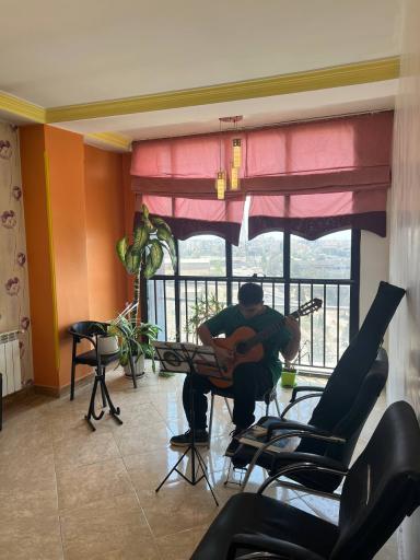 عکس آموزشگاه موسیقی مشرق