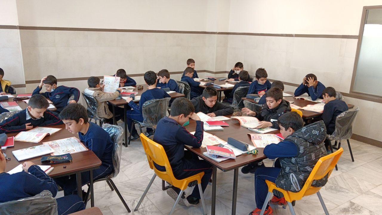 عکس دبستان نیک پرور