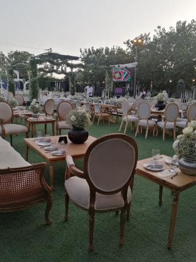 عکس تالار پذیرایی باغ اطلسی