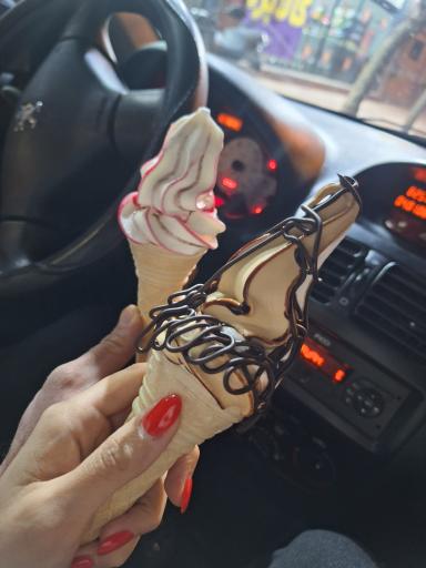 عکس آبمیوه بستنی گلریز