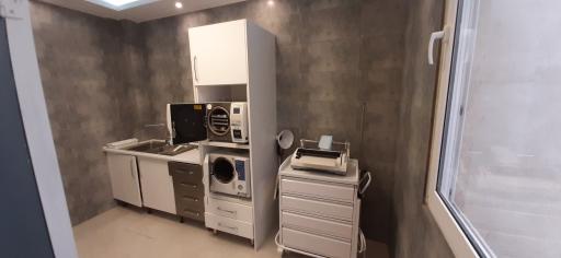 عکس کلینیک دندان پزشکی آبادیس