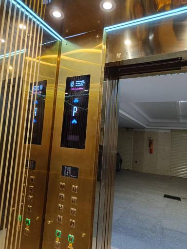 عکس آسانسور سوین