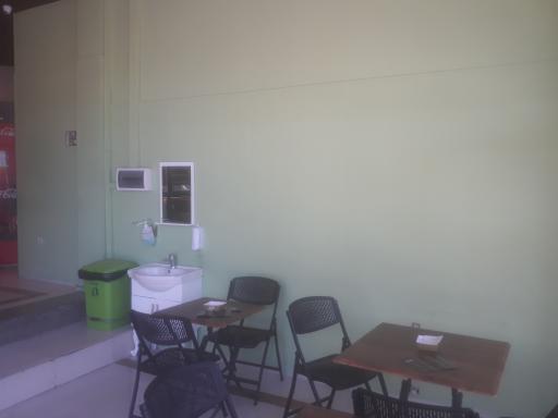 عکس چیکن فامیلی (شعبه پردیس)