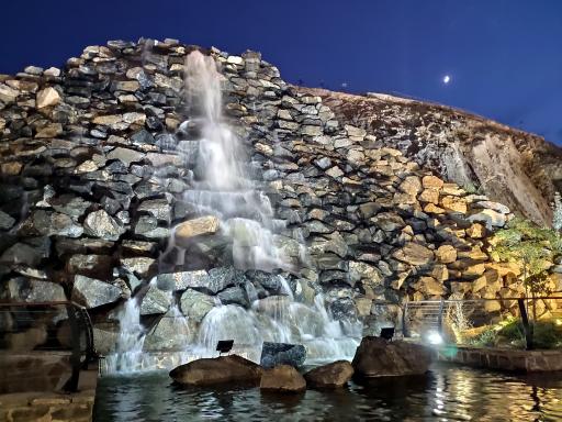 عکس آبشار اول کوه پارک