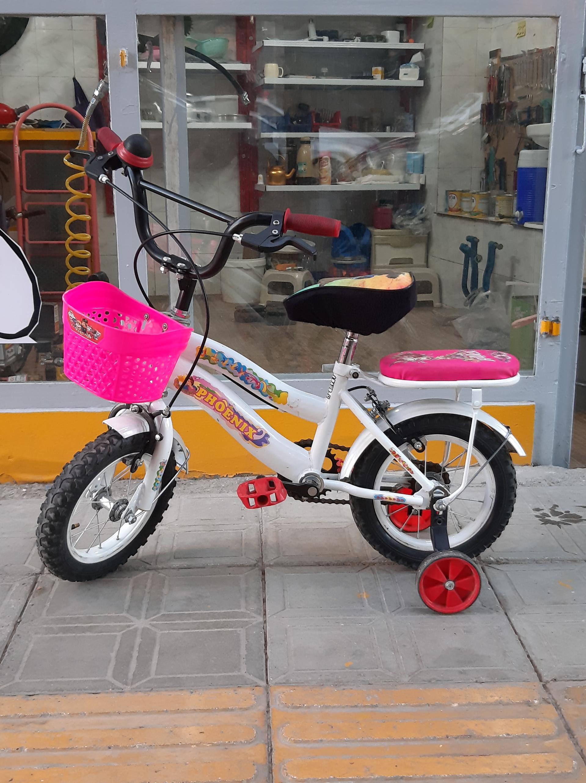 عکس تعمیرگاه دوچرخه حکمت