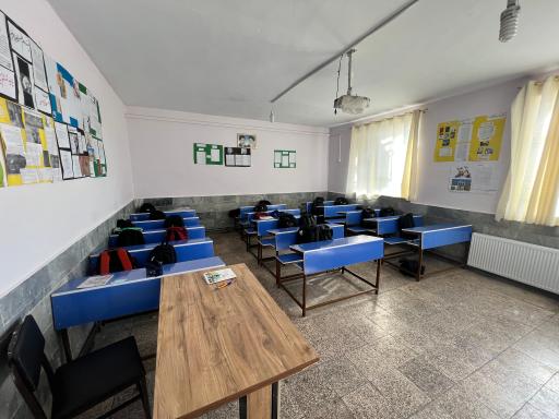 عکس دبستان غیردولتی همت دو