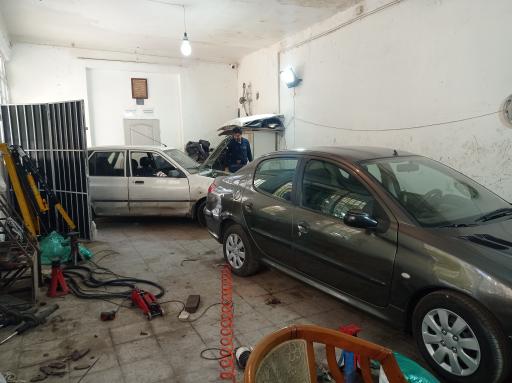 عکس مکانیکی و تعمیرگاه ماشین استاد عباس حسینی