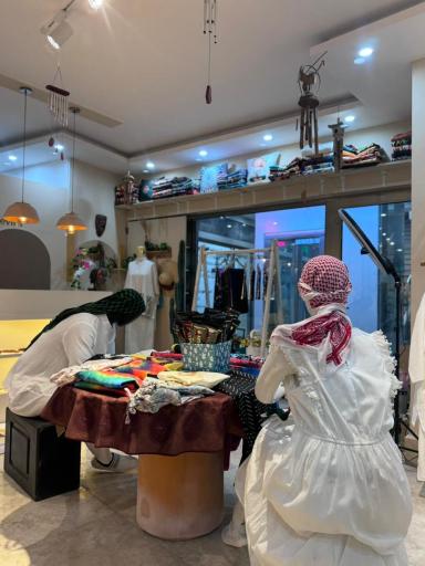 عکس یوگا گالری سِویرا