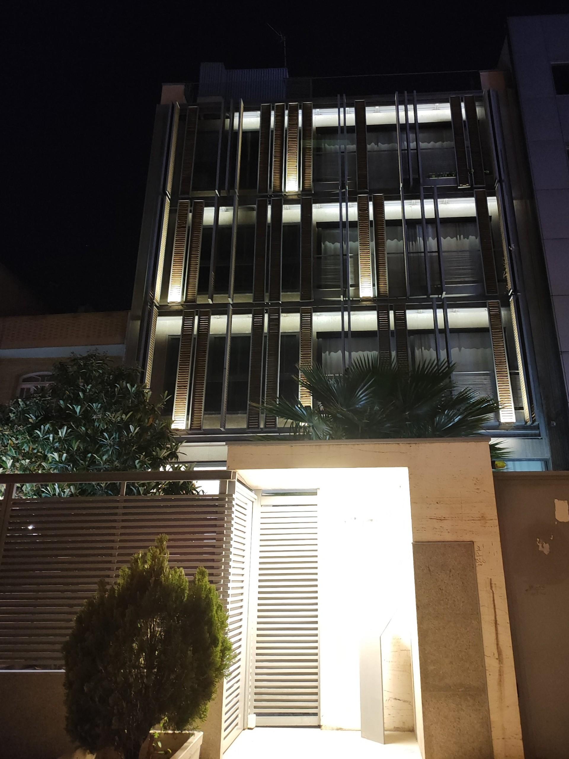 عکس ساختمان رویال