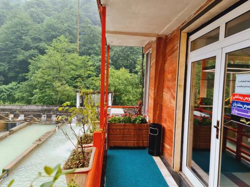 عکس رستوران نگین سبز