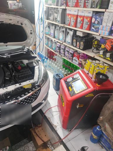 عکس تعویض روغن قاسم 