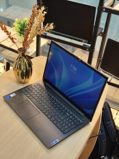 عکس فروشگاه هلیا سیستم